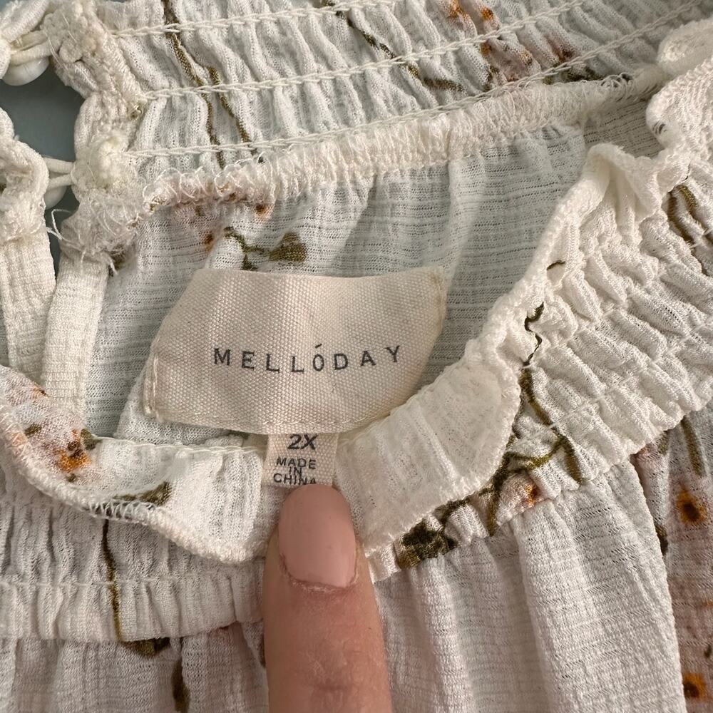 Melloday 2X Floral Sleeveless Ruffle Blouse - Picture 2 of 4